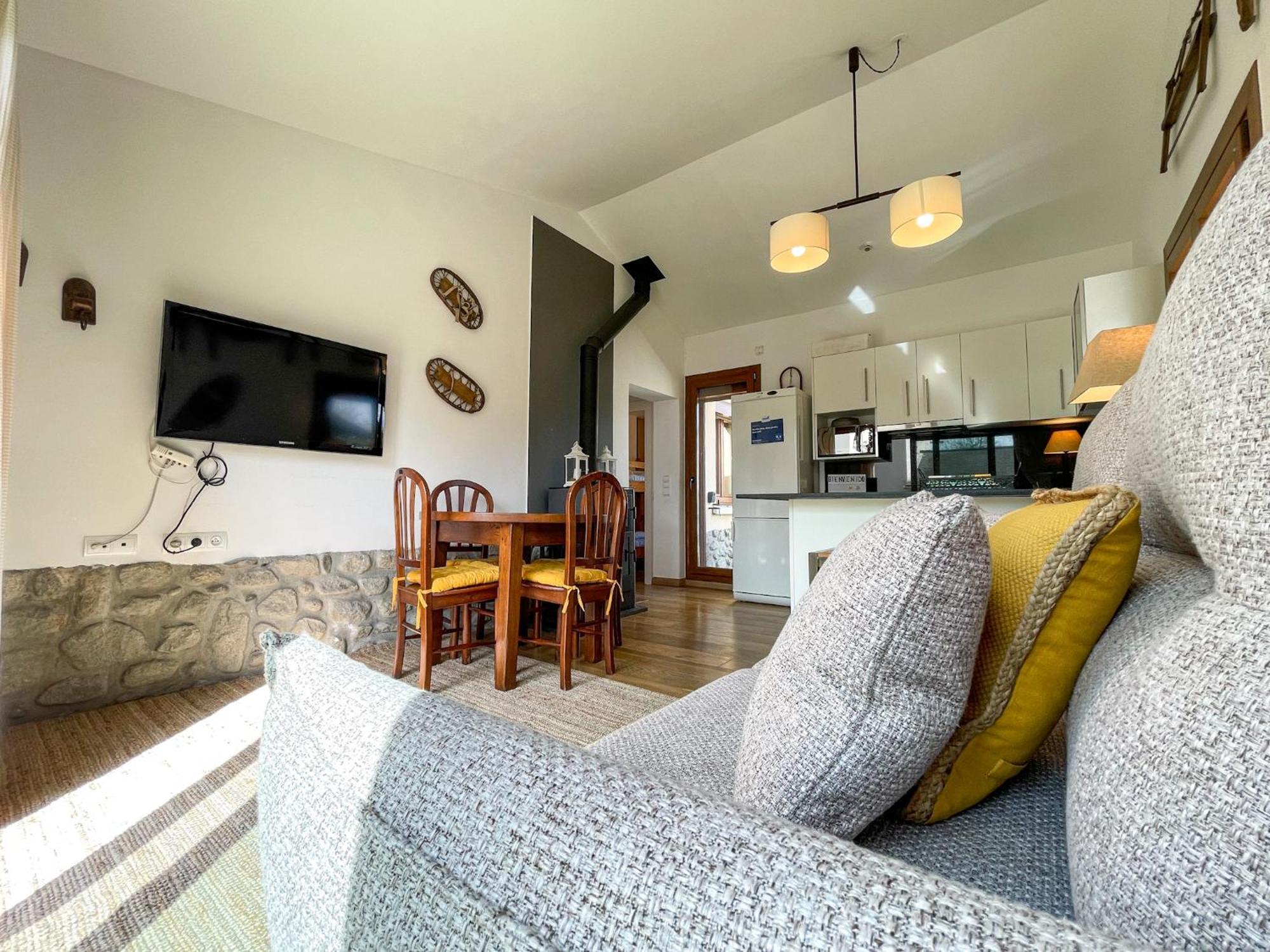 Bonita Casa. Gran Jardin. Con Wifi. Βίλα Bourg-Madame Εξωτερικό φωτογραφία